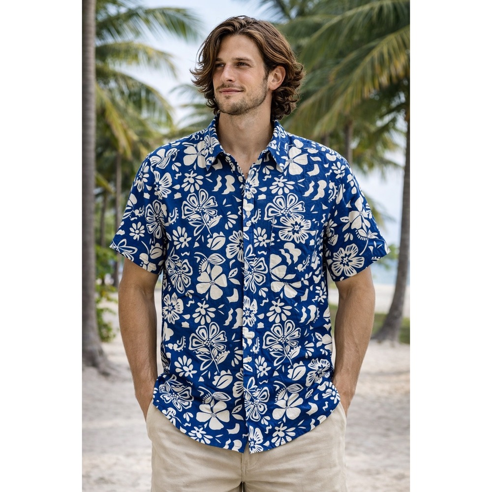 Old Navy Mens Everyday Shirt Regular Fit Blue White Floral Tropical Print NWT M - Picture 3 of 7